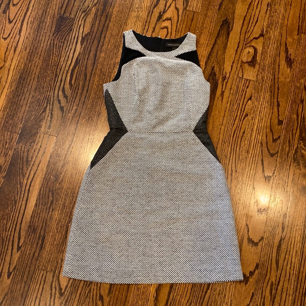 Black/White Banana Republic 00P